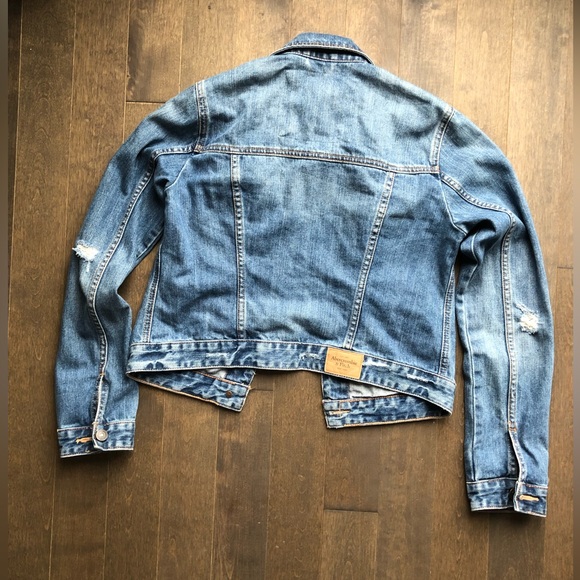 Abercrombie & Fitch jean jacket-Size M - Picture 2 of 2